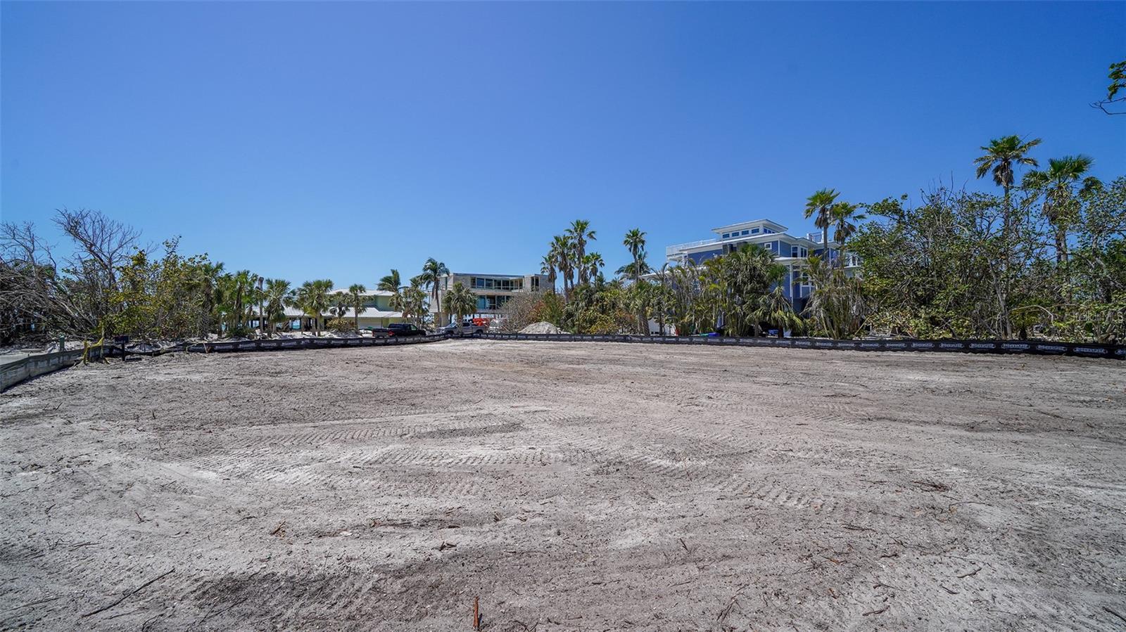 SLEEPY LAGOON, LONGBOAT KEY, FL, 34228