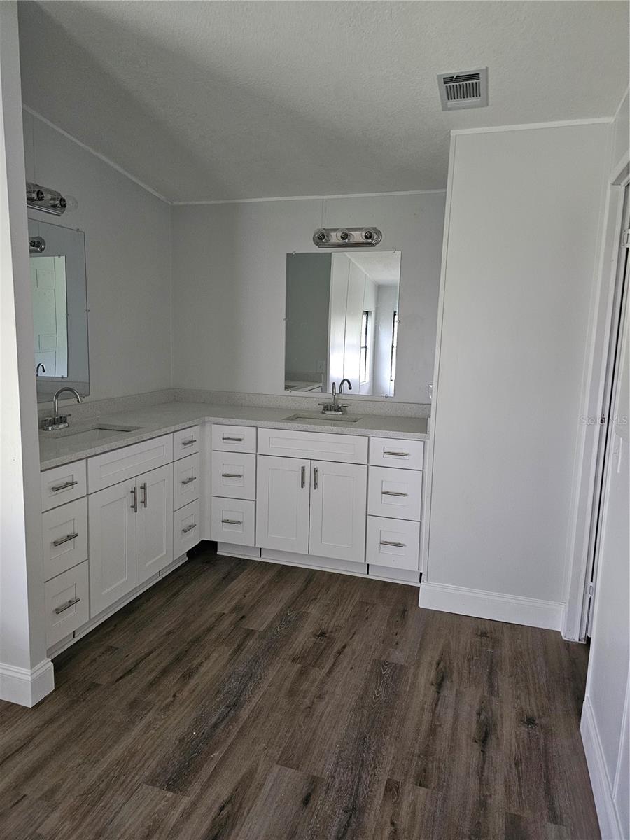 402 DARTMOUTH DR, HAINES CITY, FL, 33844