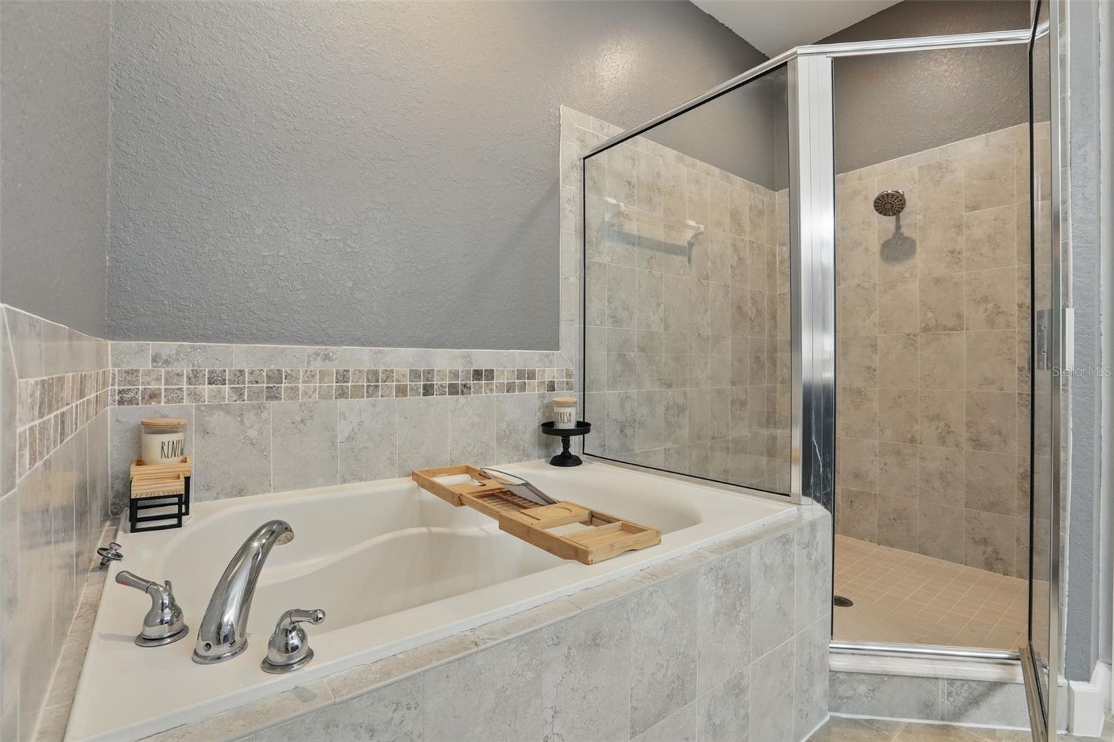 106 DINNER LAKE AVE, LAKE WALES, FL, 33859