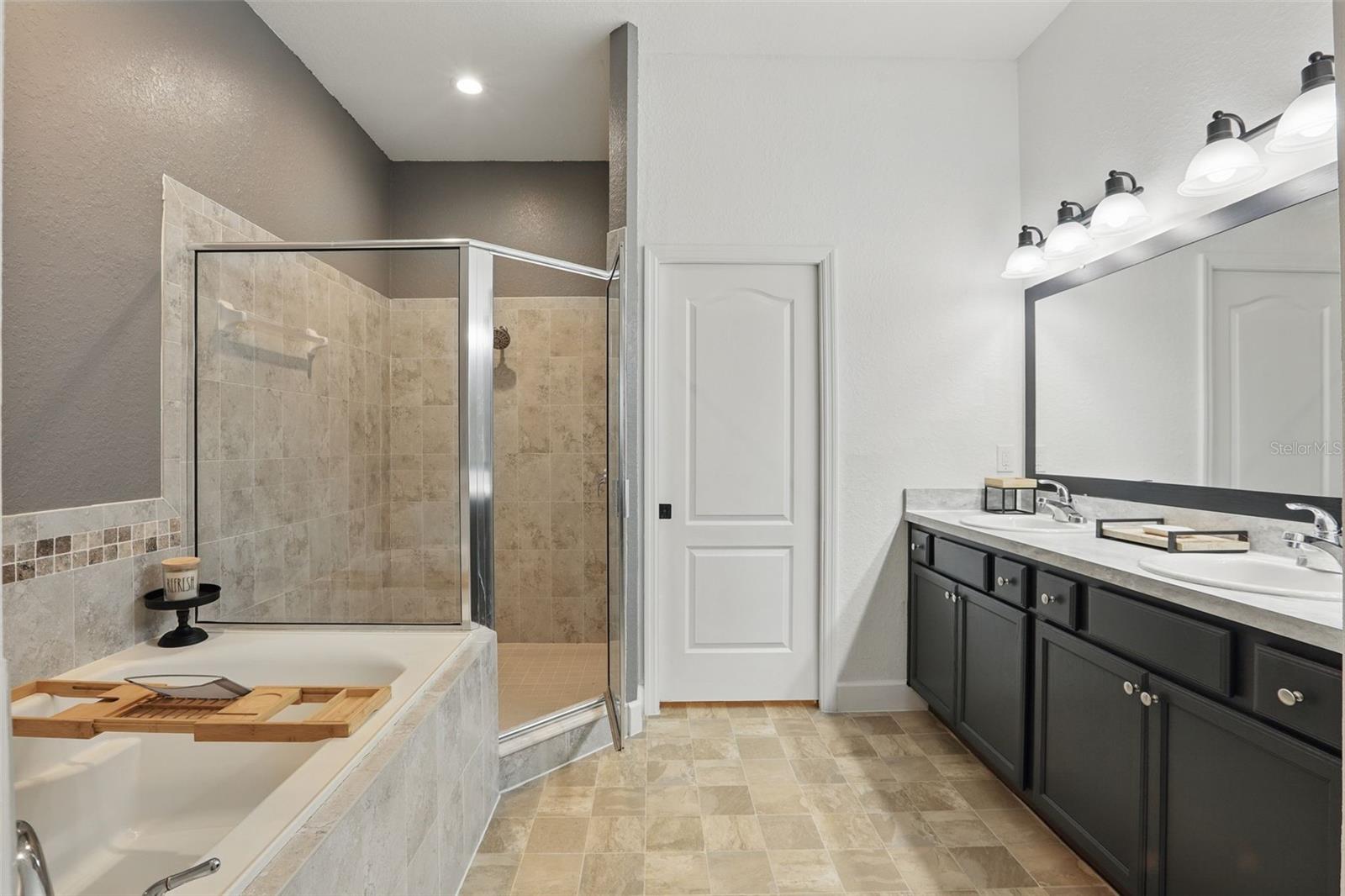 106 DINNER LAKE AVE, LAKE WALES, FL, 33859