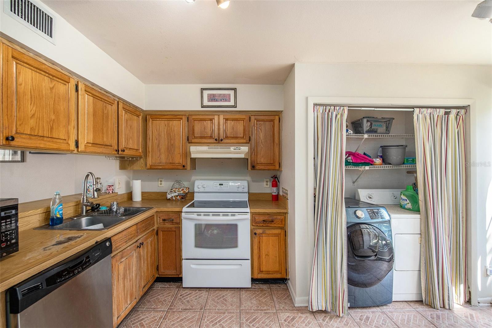 13952 FLETCHERS MILL DR, TAMPA, FL, 33613