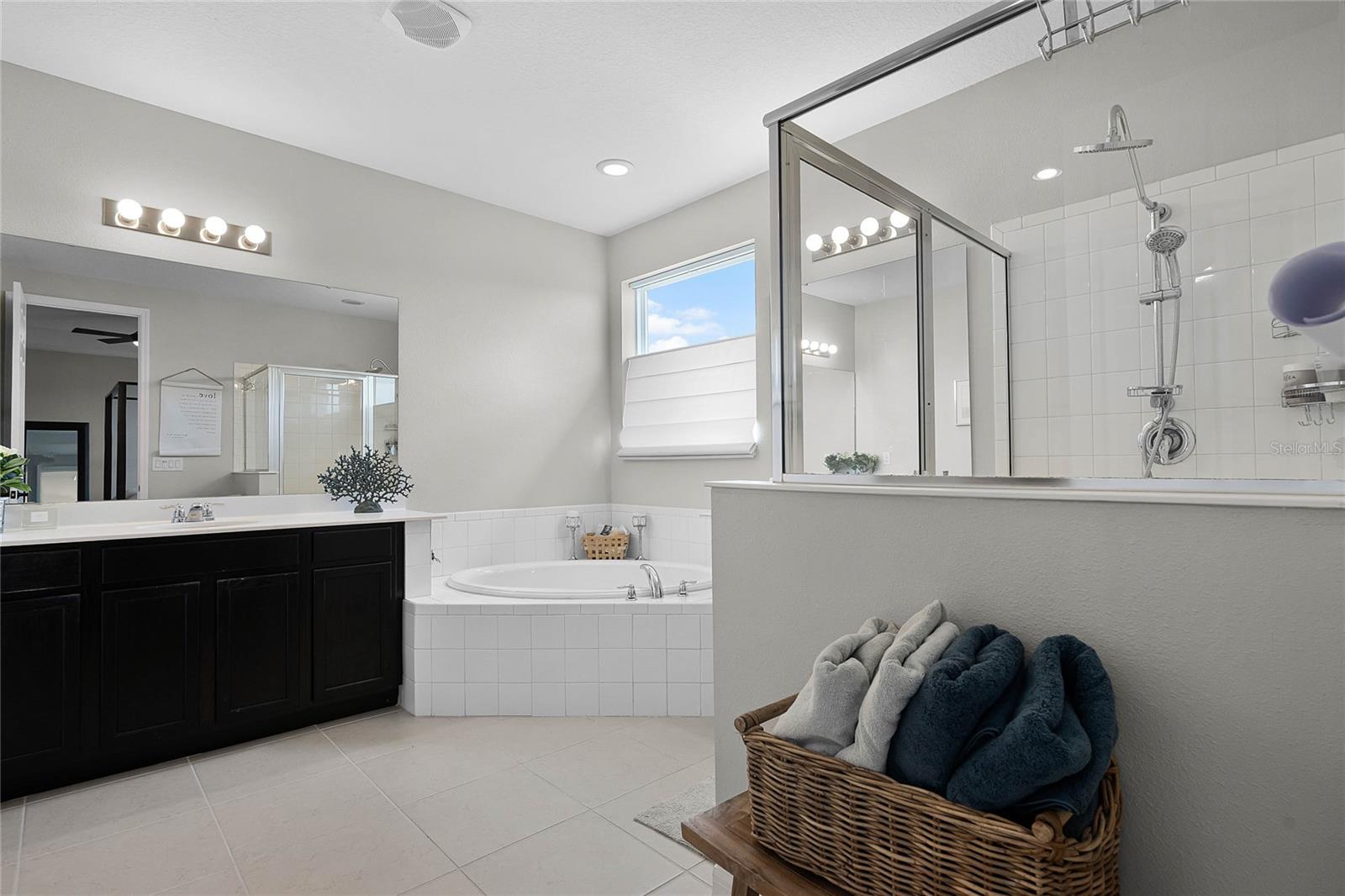 1909 DONAHUE DR, OCOEE, FL, 34761