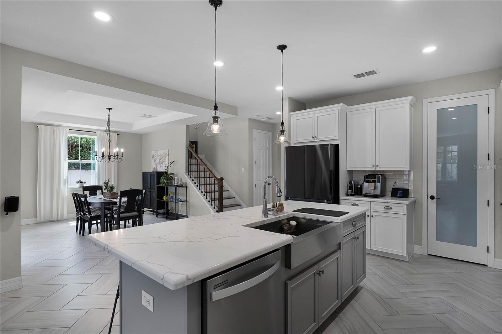 1909 DONAHUE DR, OCOEE, FL, 34761