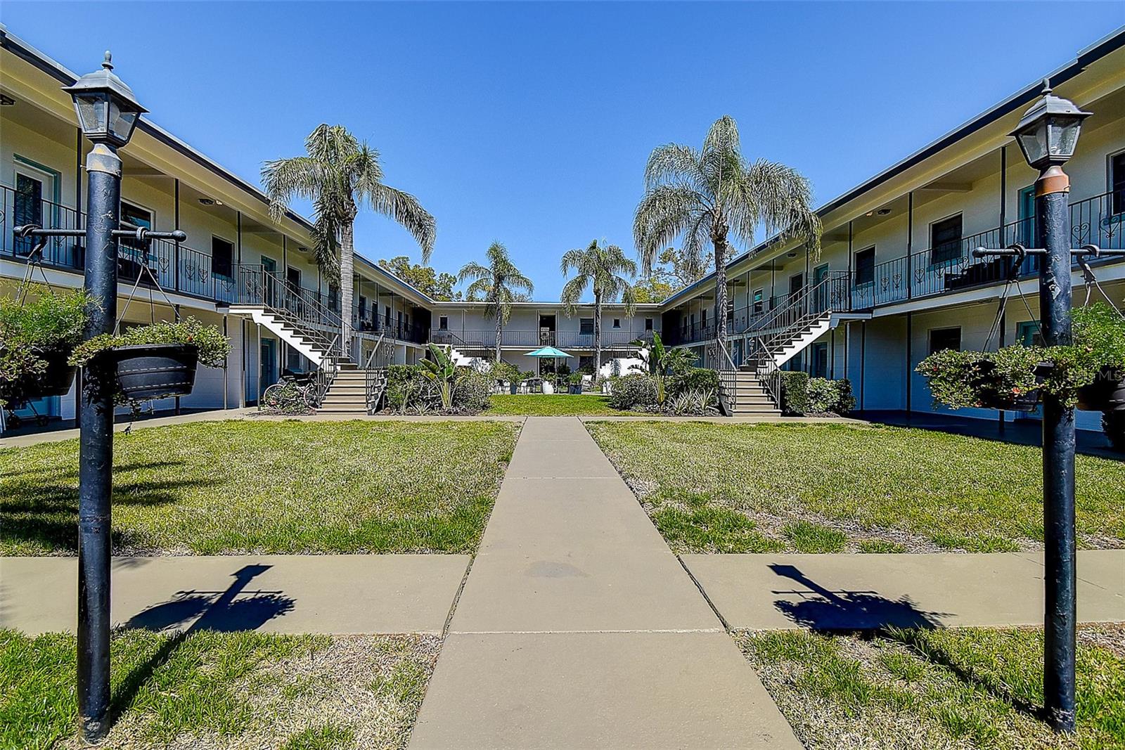 525 9TH AVE N #2, ST PETERSBURG, FL, 33701