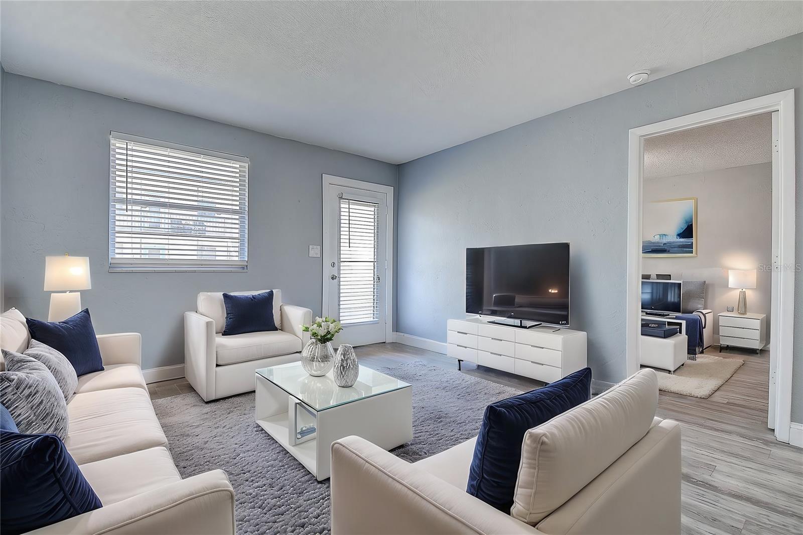 525 9TH AVE N #2, ST PETERSBURG, FL, 33701