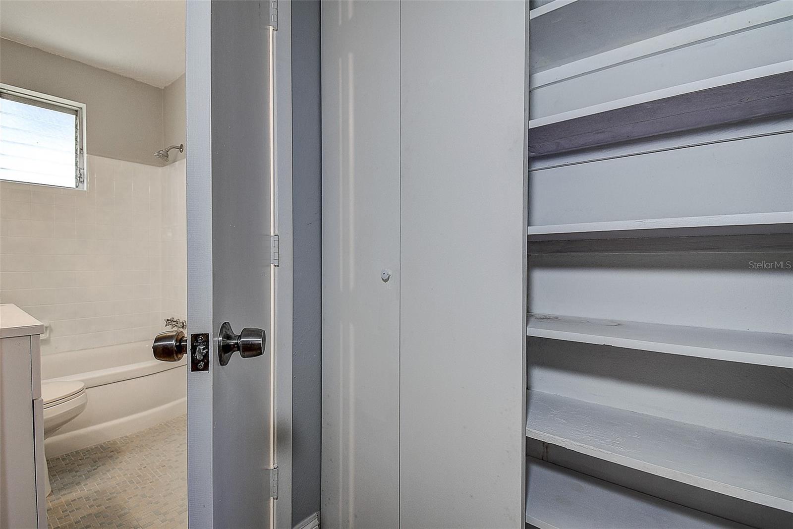 525 9TH AVE N #2, ST PETERSBURG, FL, 33701