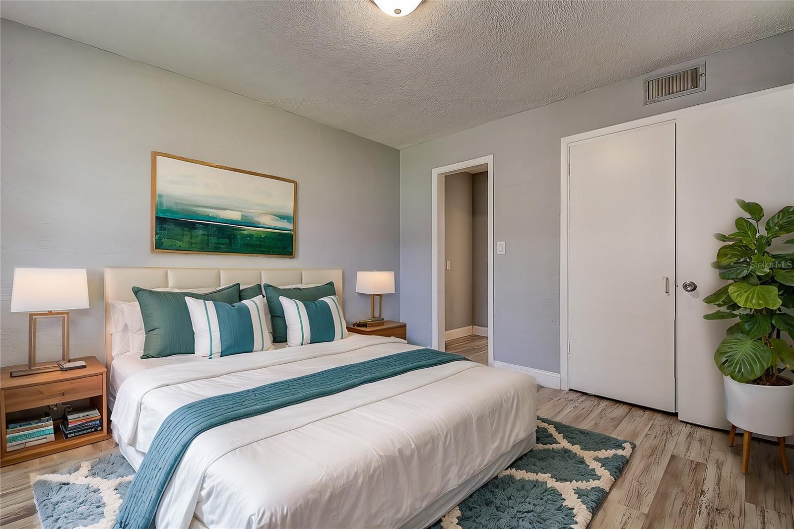 525 9TH AVE N #2, ST PETERSBURG, FL, 33701