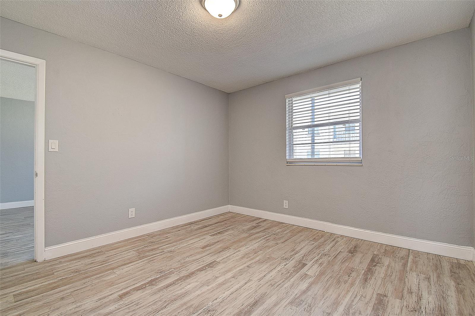 525 9TH AVE N #2, ST PETERSBURG, FL, 33701