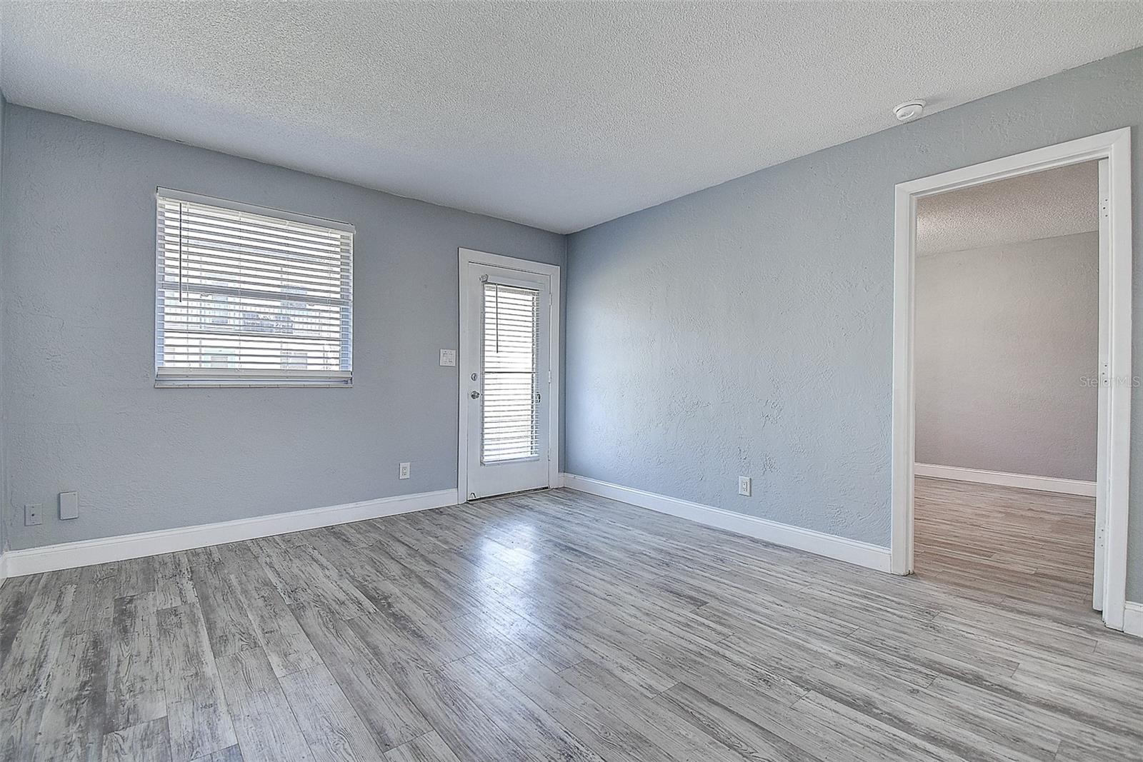 525 9TH AVE N #2, ST PETERSBURG, FL, 33701