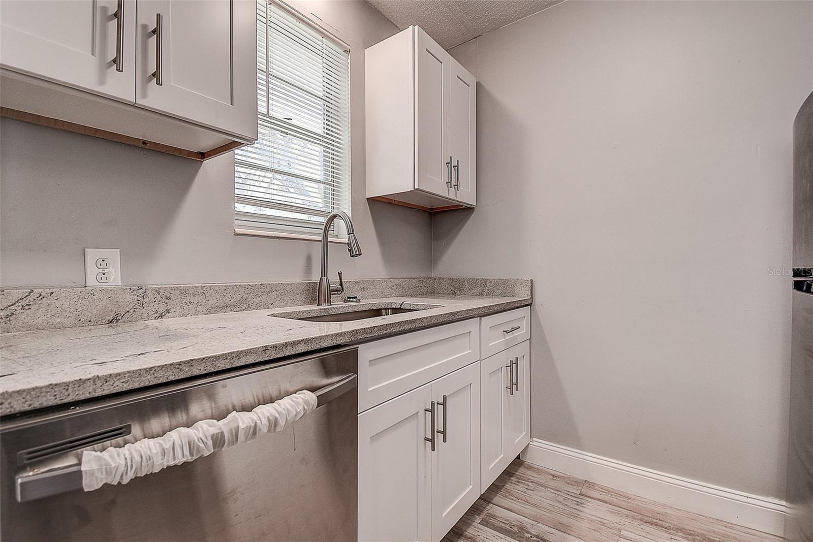 525 9TH AVE N #2, ST PETERSBURG, FL, 33701