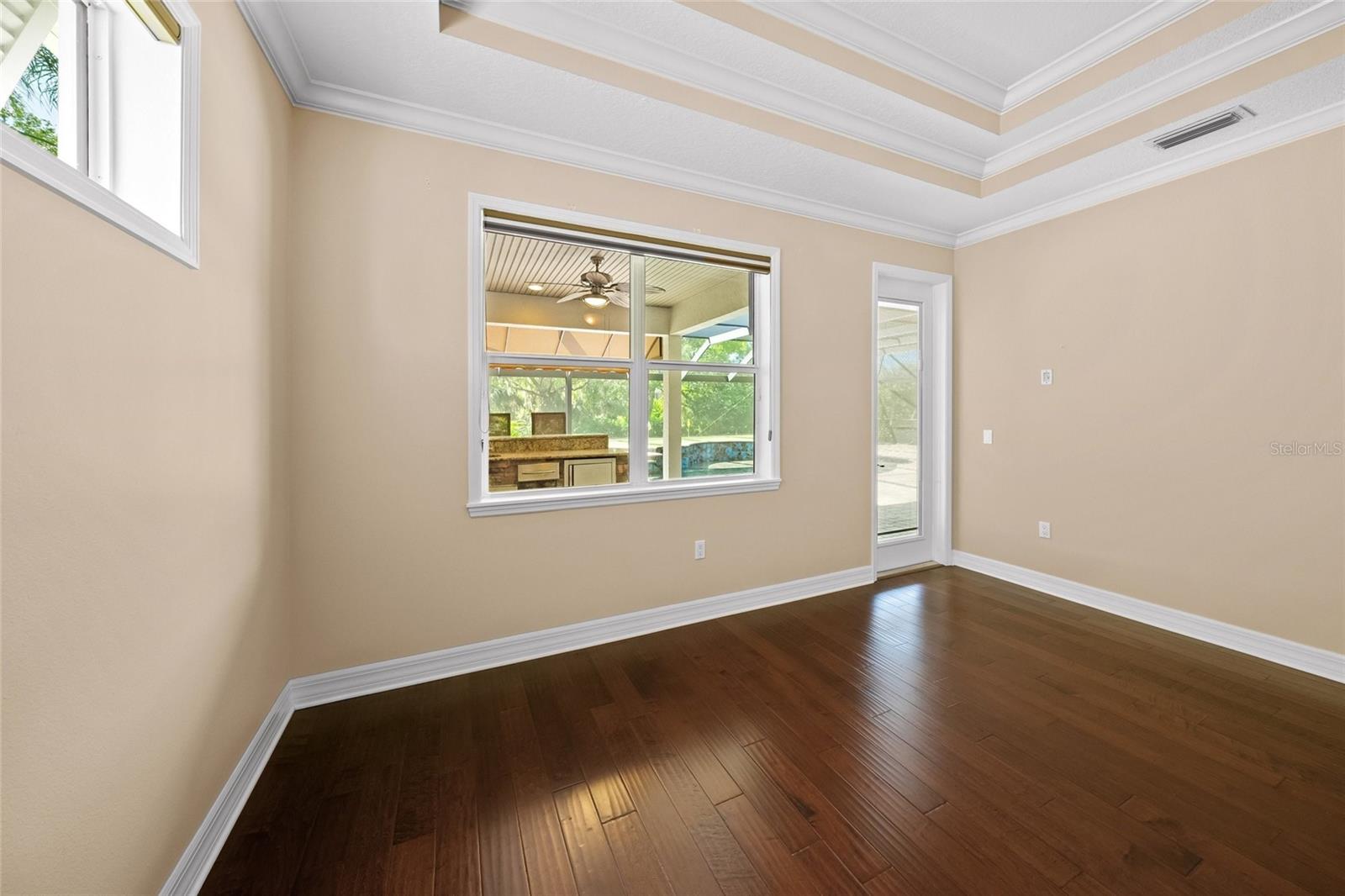 A4646918 Property Photo