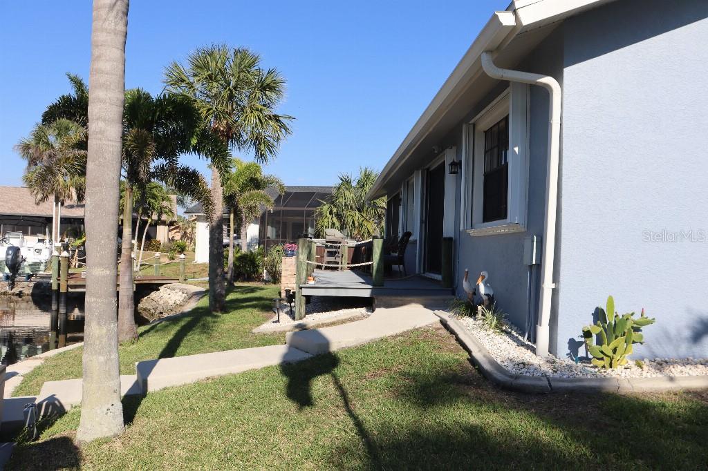 220 SINGAPORE RD, PUNTA GORDA, FL, 33950