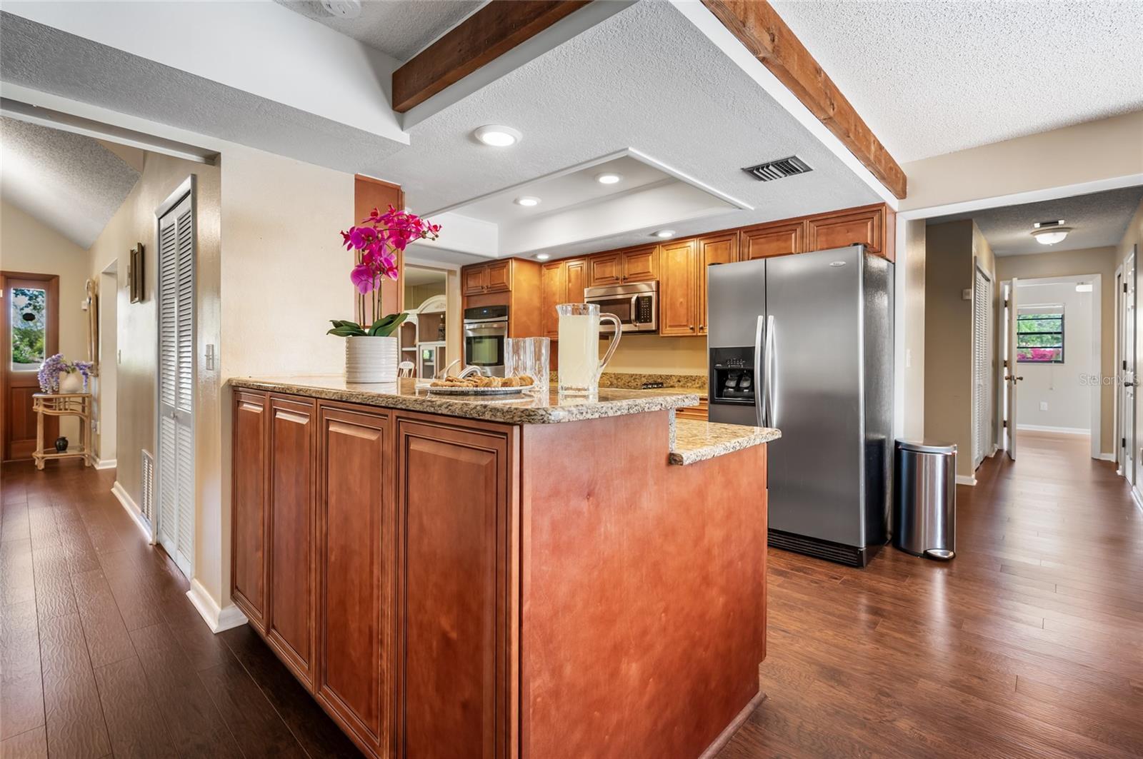 2020 E DOLPHIN DR, ENGLEWOOD, FL, 34223