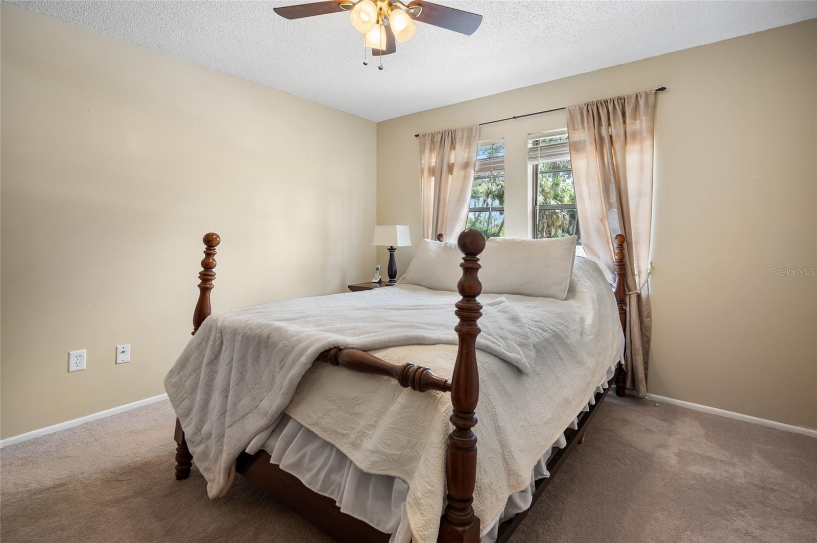 2020 E DOLPHIN DR, ENGLEWOOD, FL, 34223