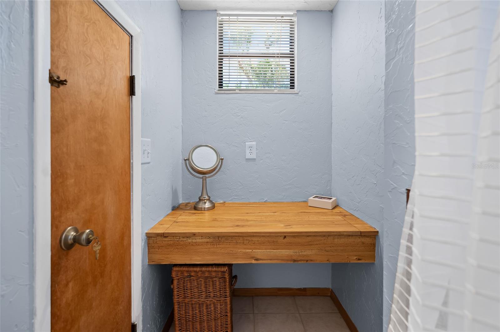 2020 E DOLPHIN DR, ENGLEWOOD, FL, 34223