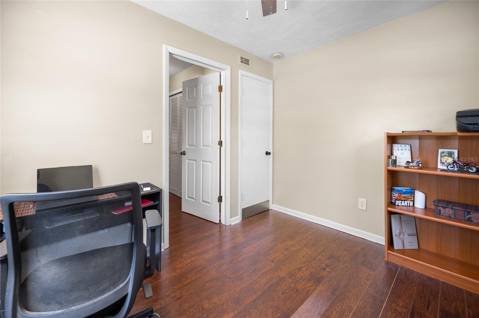 2020 E DOLPHIN DR, ENGLEWOOD, FL, 34223