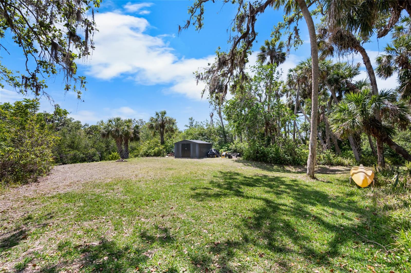 2020 E DOLPHIN DR, ENGLEWOOD, FL, 34223