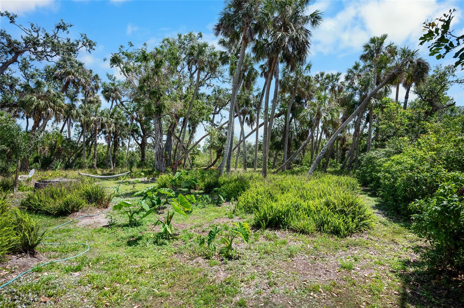 2020 E DOLPHIN DR, ENGLEWOOD, FL, 34223