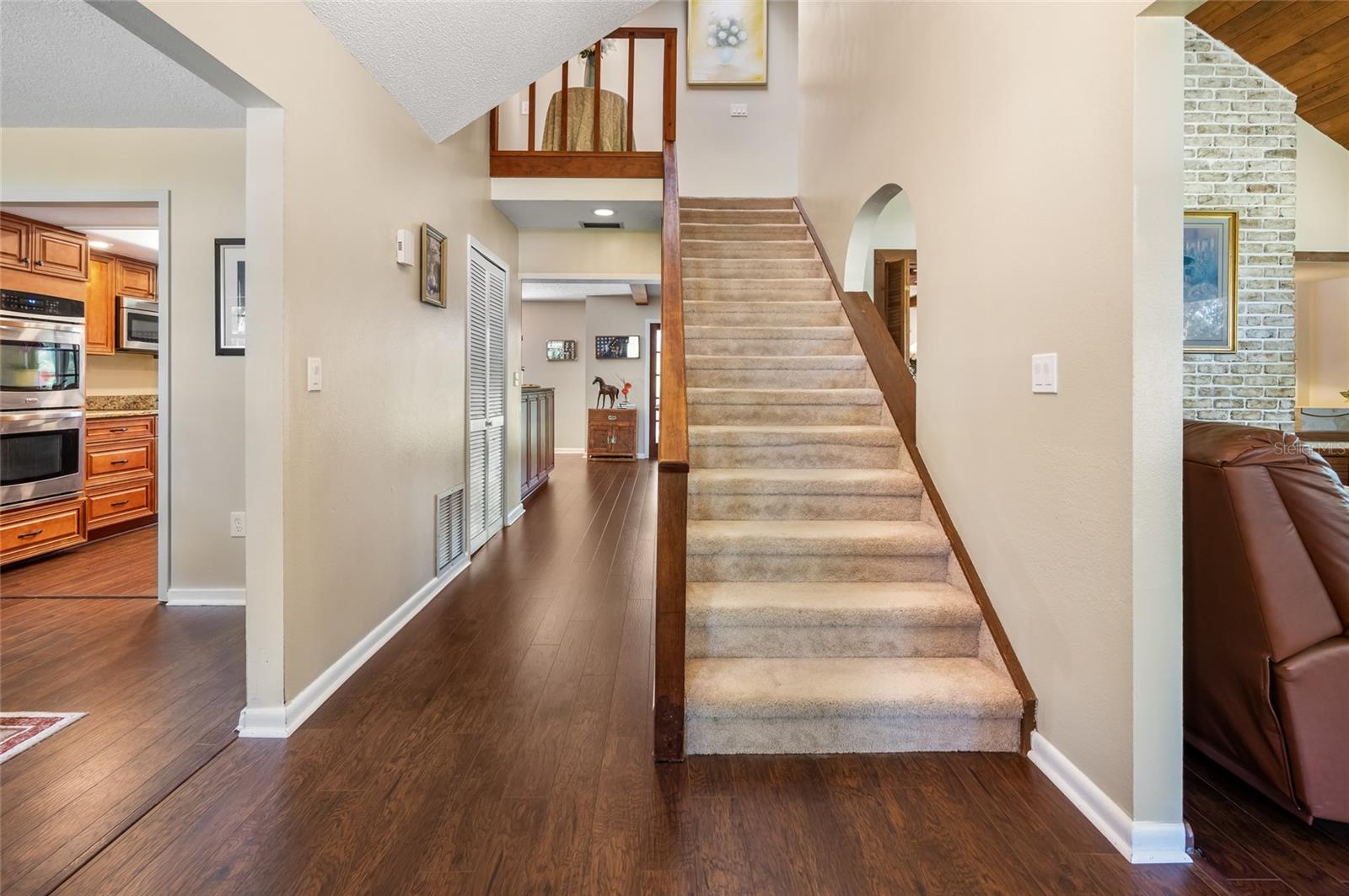 2020 E DOLPHIN DR, ENGLEWOOD, FL, 34223