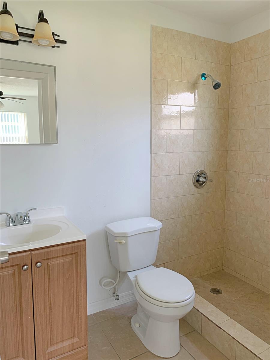 2432 SWAILES DR #6, ORLANDO, FL, 32837