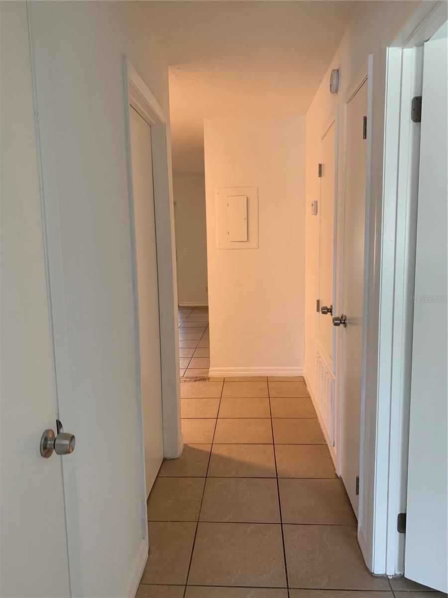 2432 SWAILES DR #6, ORLANDO, FL, 32837