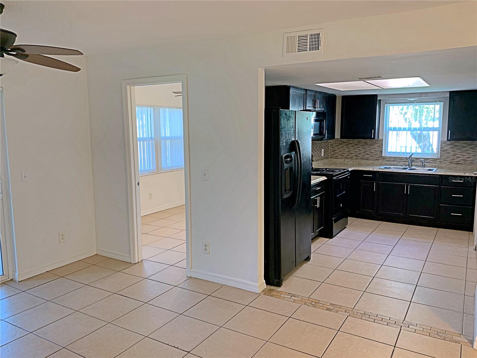 2432 SWAILES DR #6, ORLANDO, FL, 32837