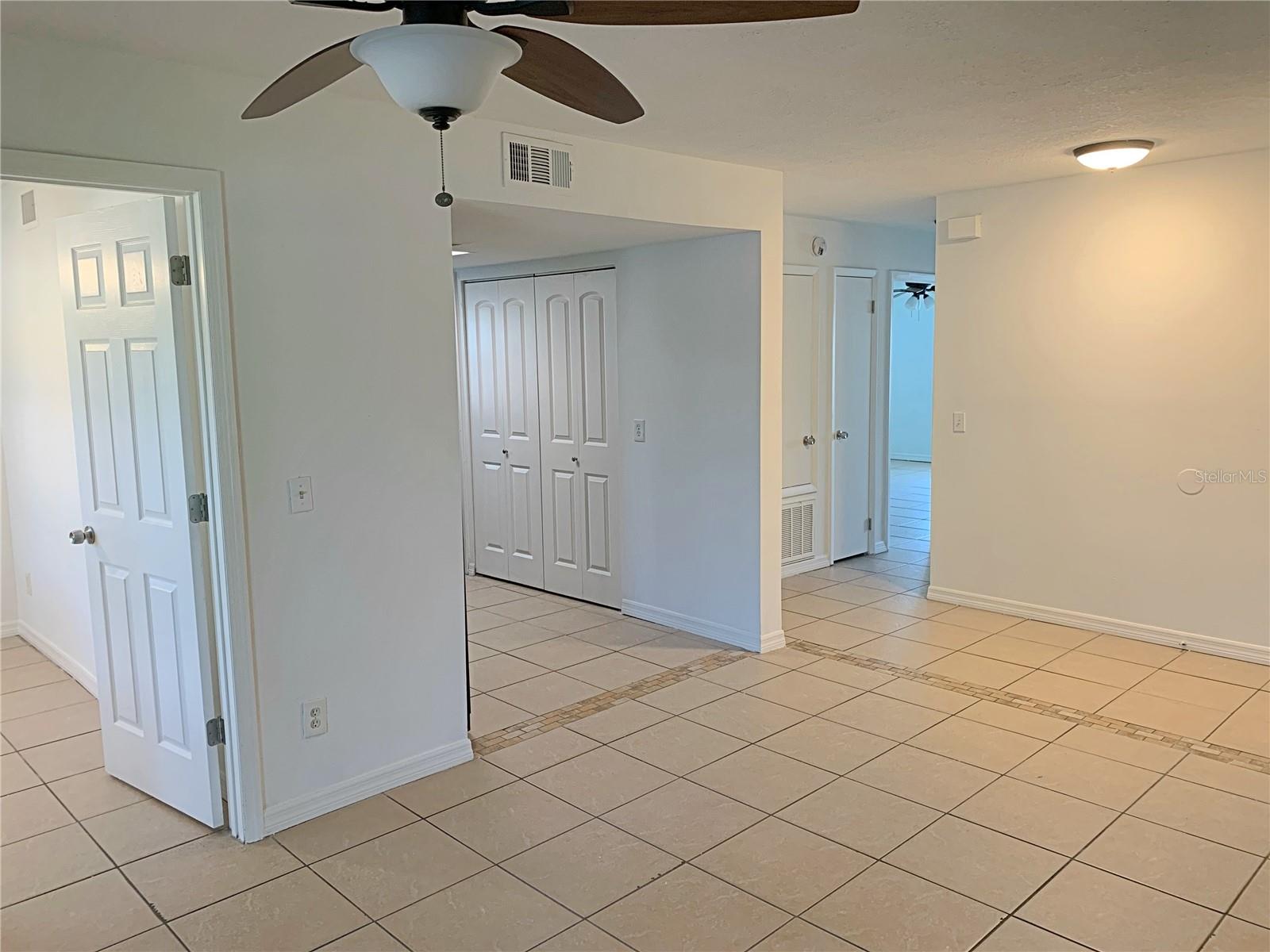 2432 SWAILES DR #6, ORLANDO, FL, 32837