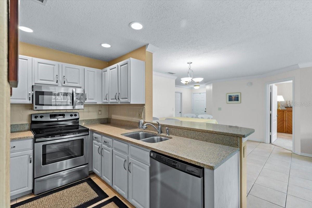 1015 NORMANDY TRACE RD, TAMPA, FL, 33602