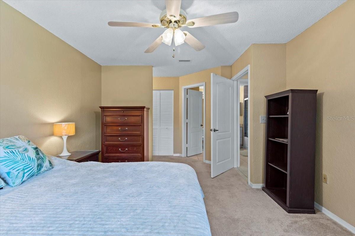 1015 NORMANDY TRACE RD, TAMPA, FL, 33602