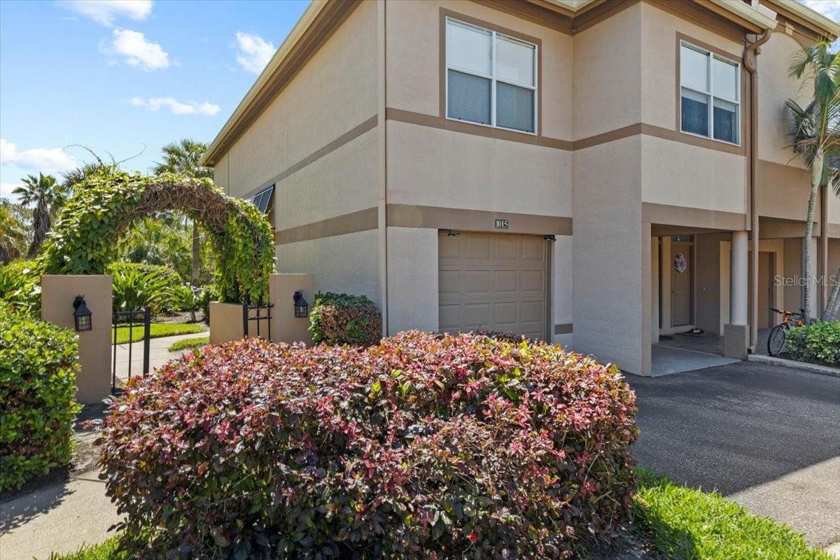 1015 NORMANDY TRACE RD, TAMPA, FL, 33602