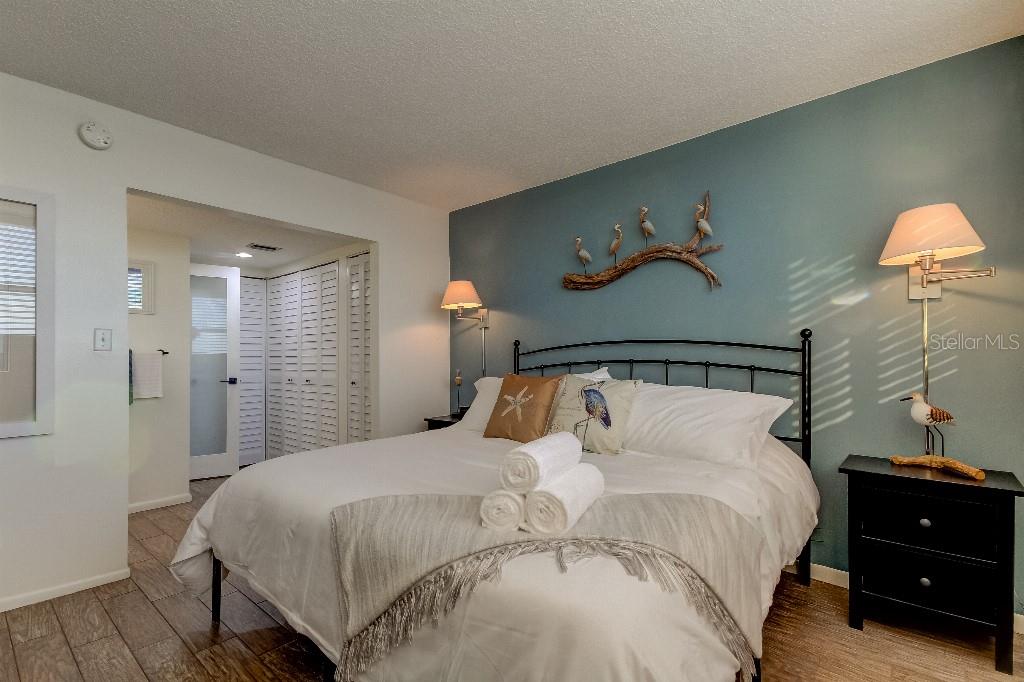 300 WOODETTE DR #402B, DUNEDIN, FL, 34698