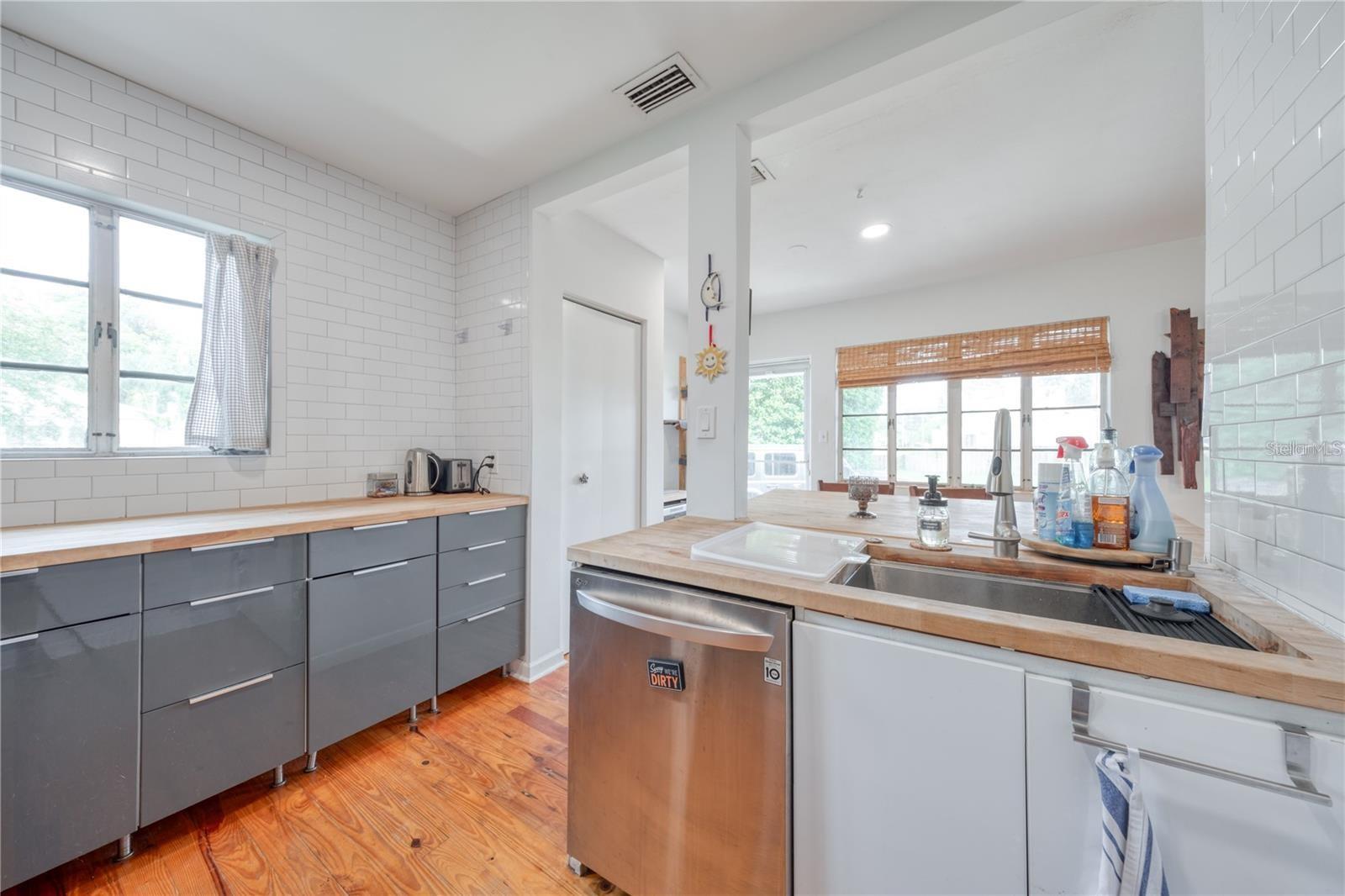 109 W HAZEL ST, ORLANDO, FL, 32804