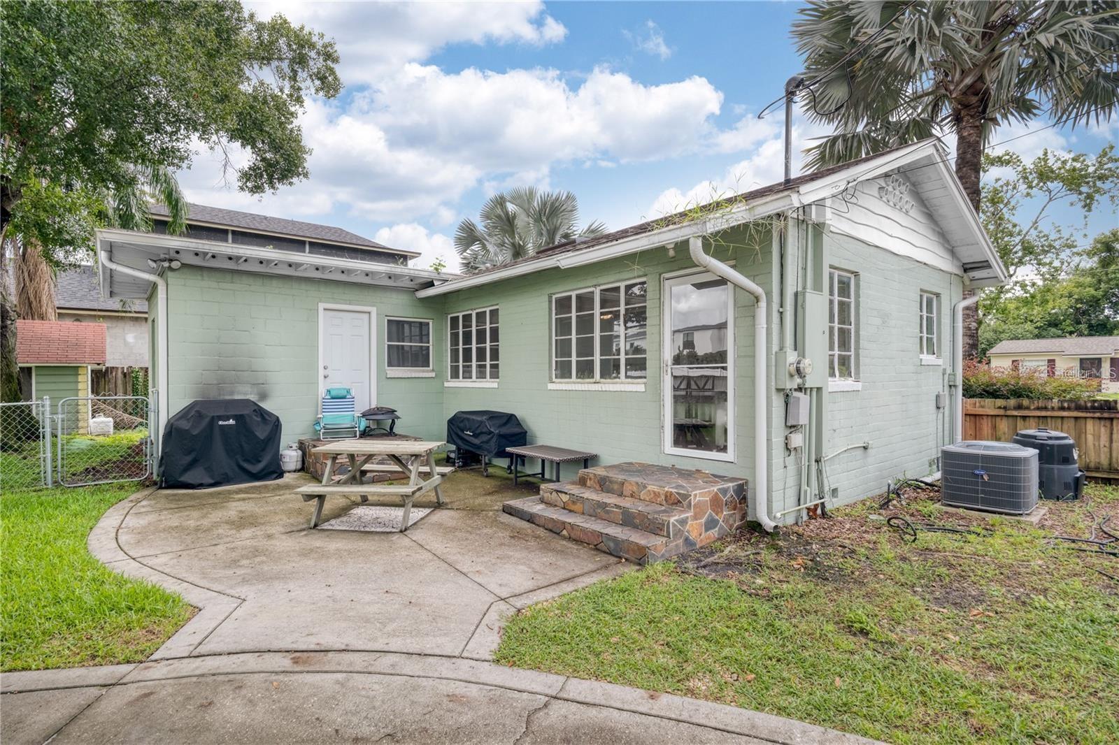 109 W HAZEL ST, ORLANDO, FL, 32804