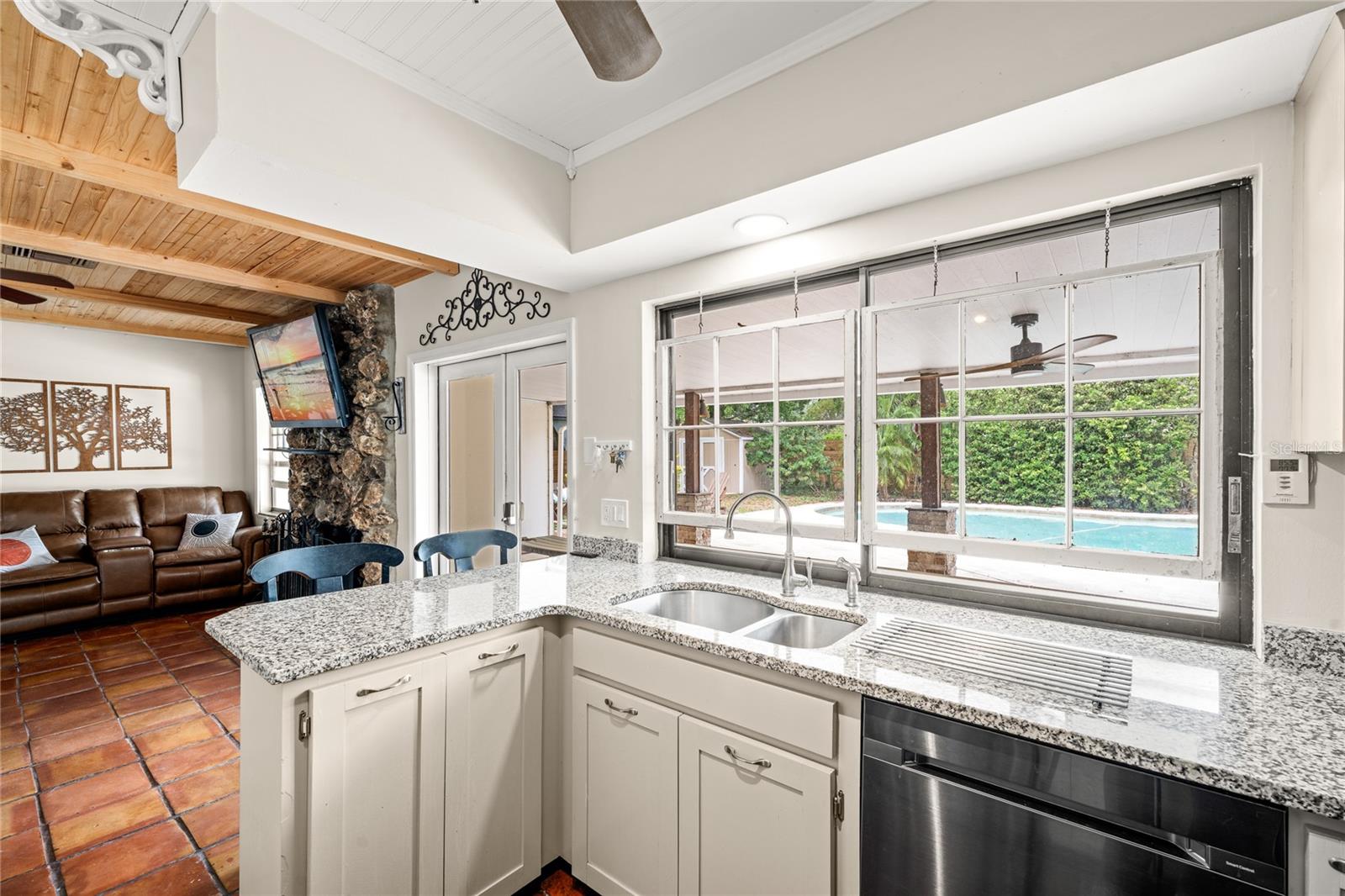 407 FOREST RD, MOUNT DORA, FL, 32757