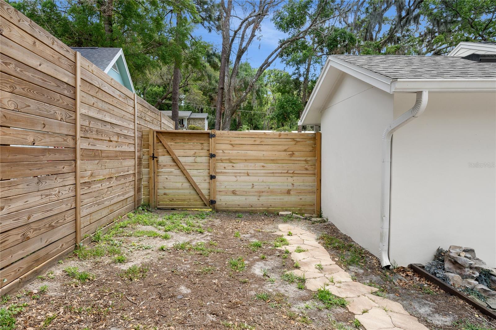 407 FOREST RD, MOUNT DORA, FL, 32757