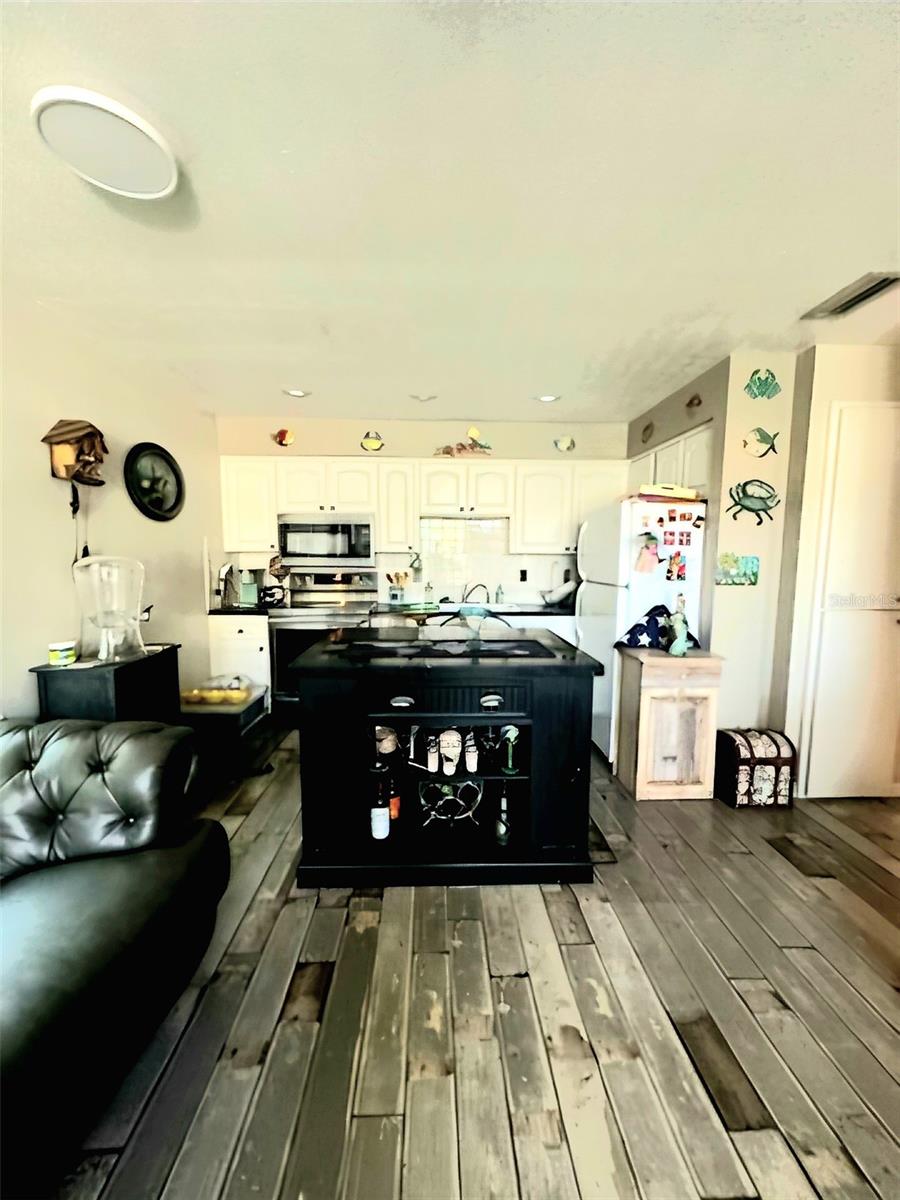 4350 TAHITIAN GARDENS CIR #A, HOLIDAY, FL, 34691