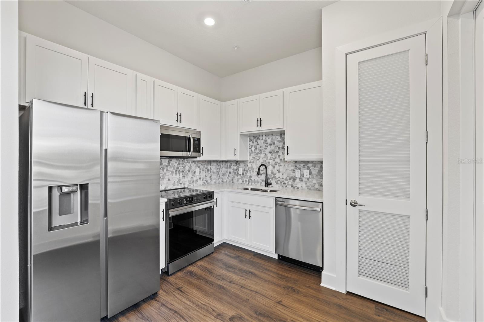 336 CENTER LAKE LN #A-2, OVIEDO, FL, 32765