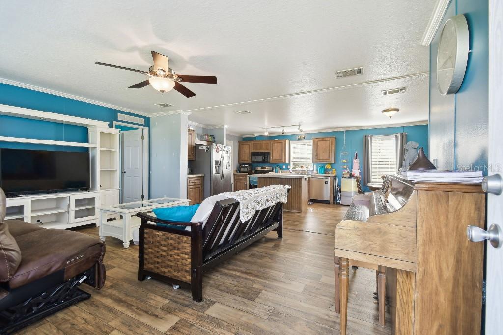 11209 JIM JORDAN RD, DADE CITY, FL, 33525