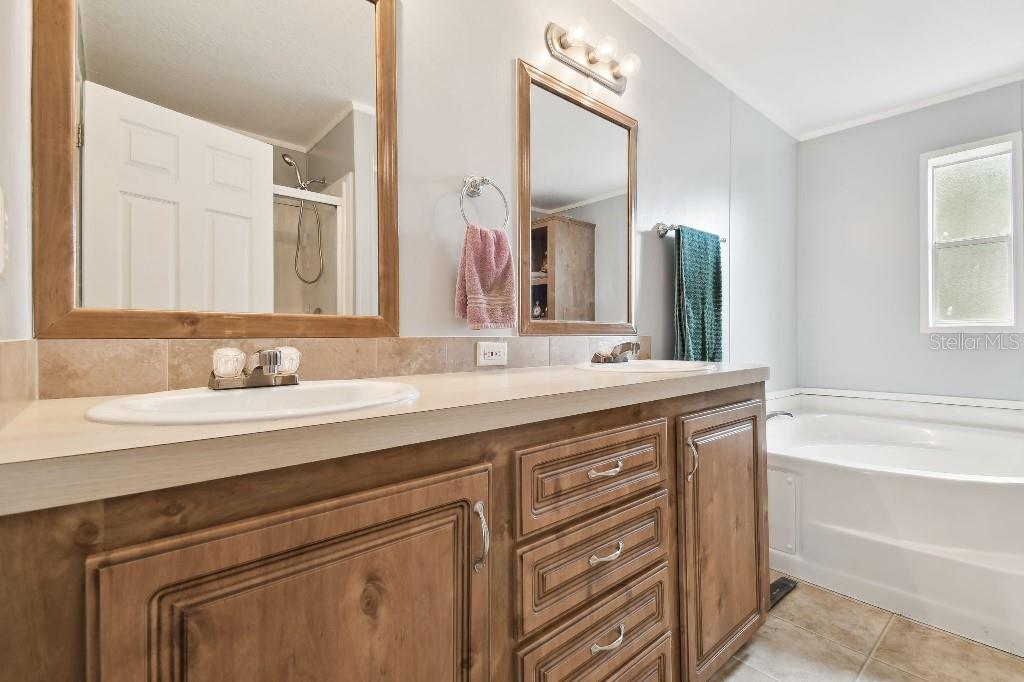 11209 JIM JORDAN RD, DADE CITY, FL, 33525