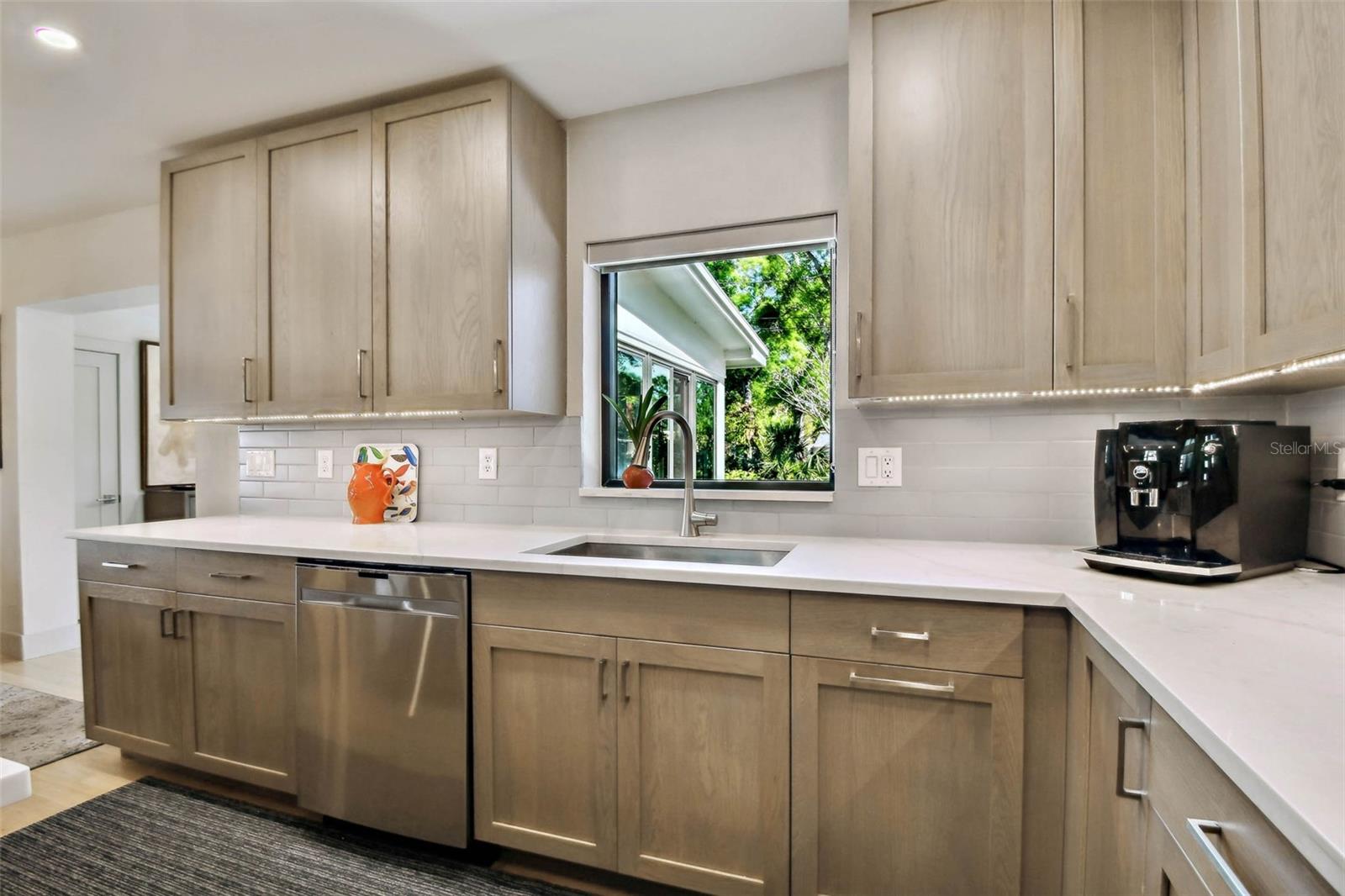 521 50TH AVE S, ST PETERSBURG, FL, 33705