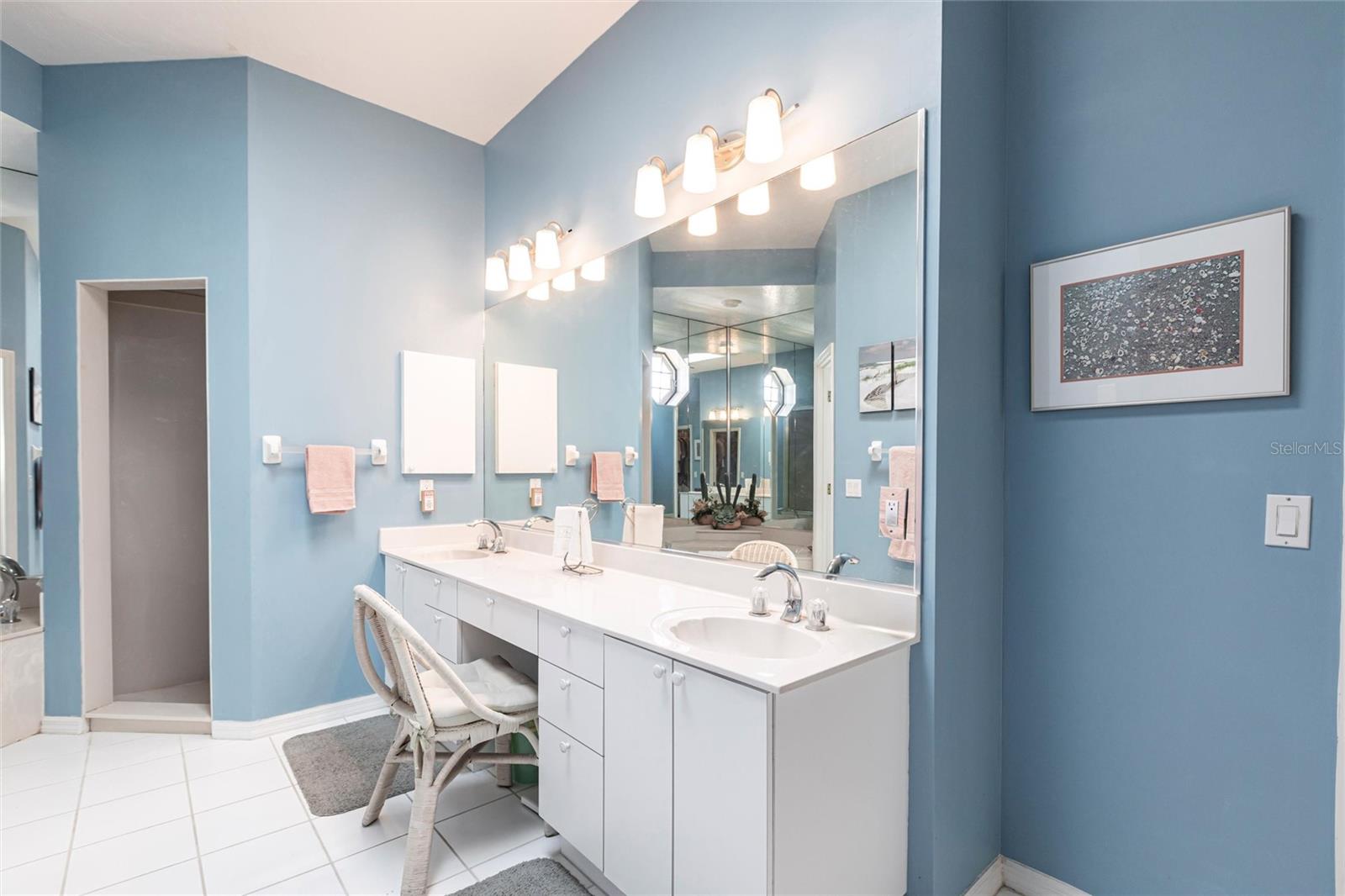 832 CARNOUSTIE DR, VENICE, FL, 34293