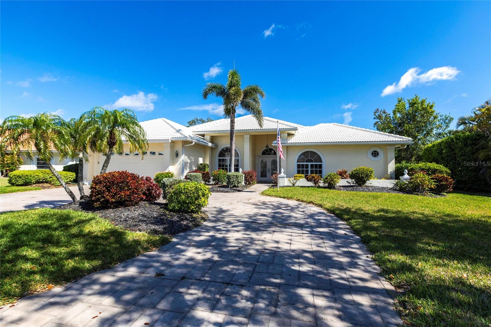 832 CARNOUSTIE DR, VENICE, FL, 34293
