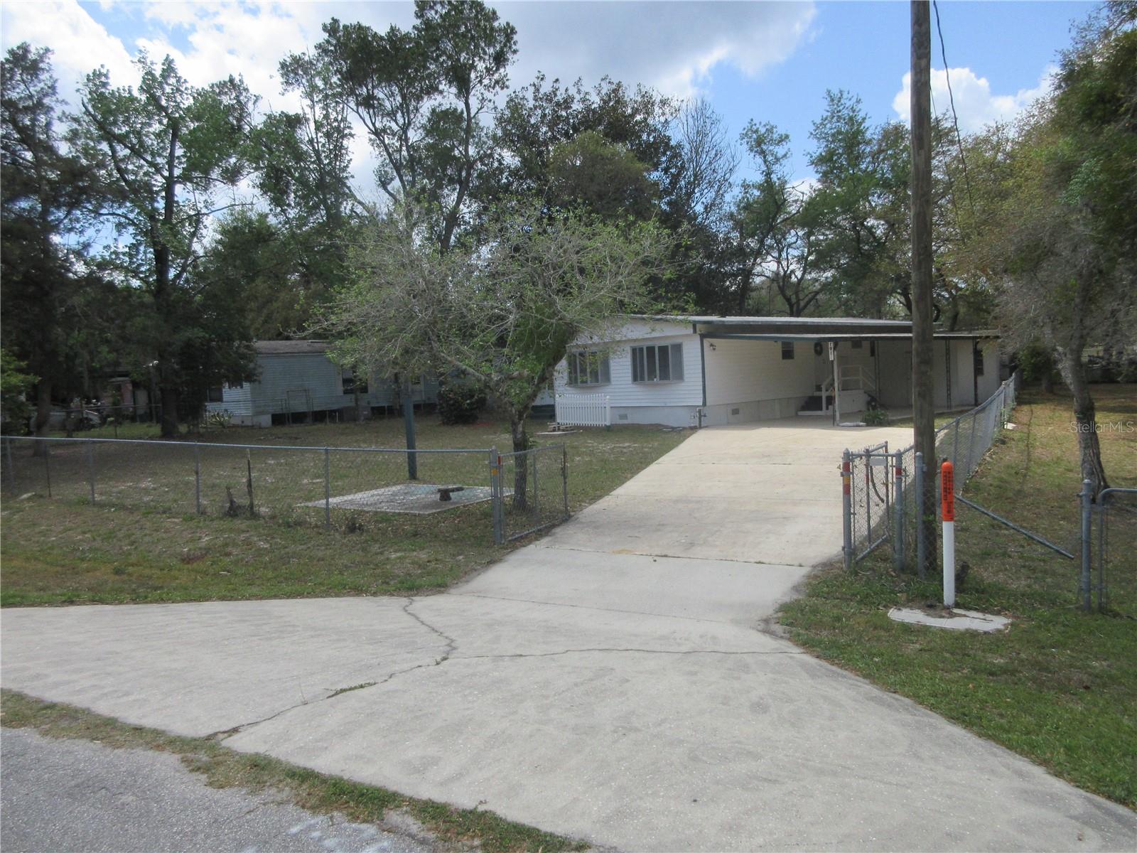 1918 SE 183RD TER, SILVER SPRINGS, FL, 34488