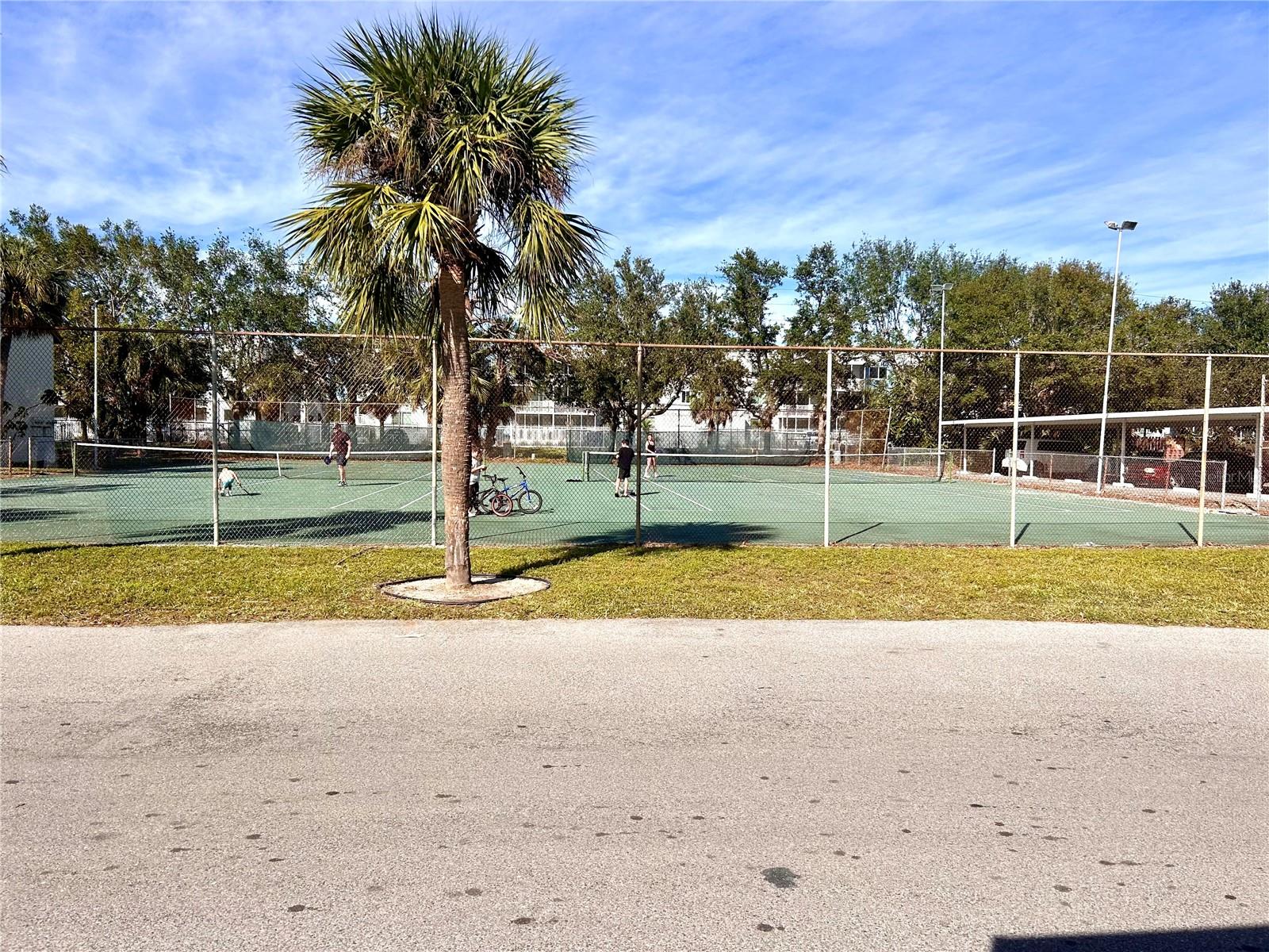 2601 PINE LAKE TER #B, SARASOTA, FL, 34237