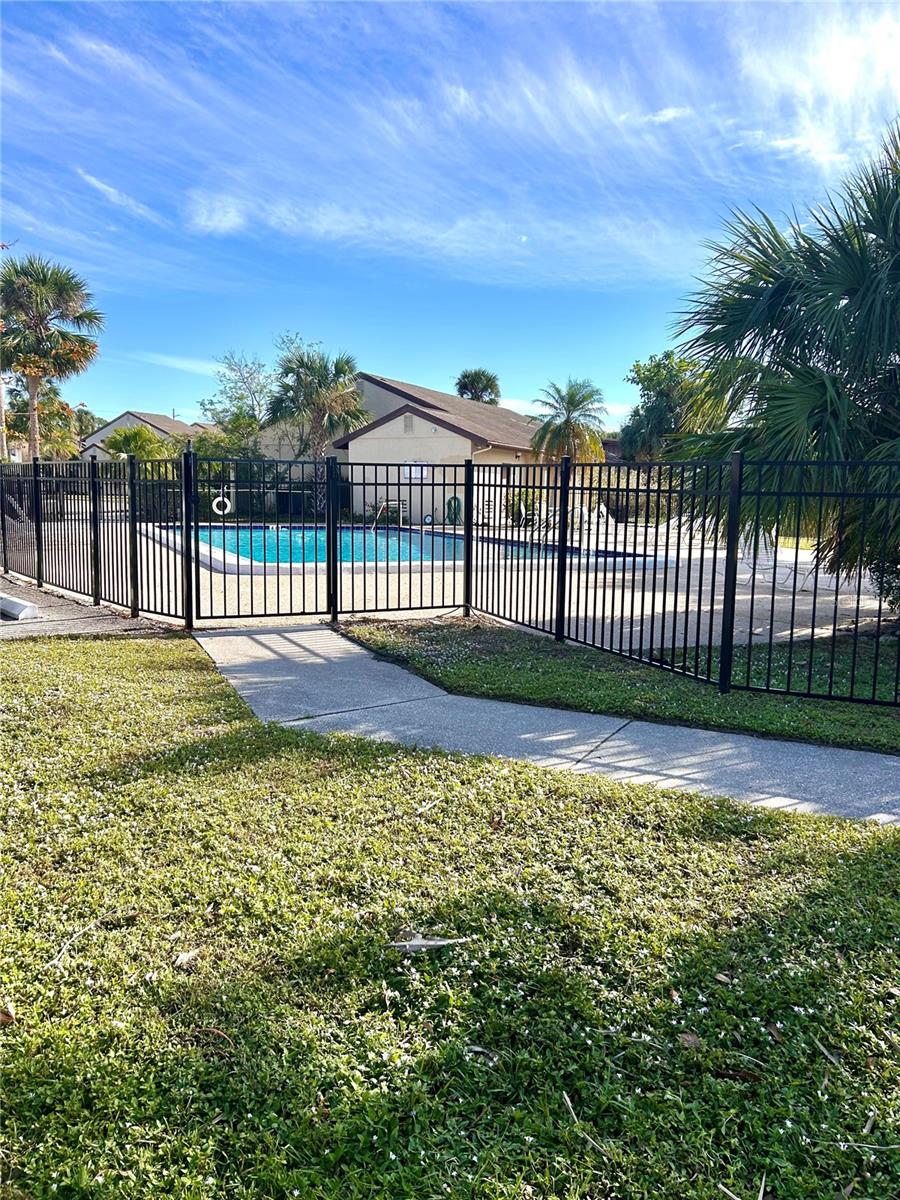 2601 PINE LAKE TER #B, SARASOTA, FL, 34237