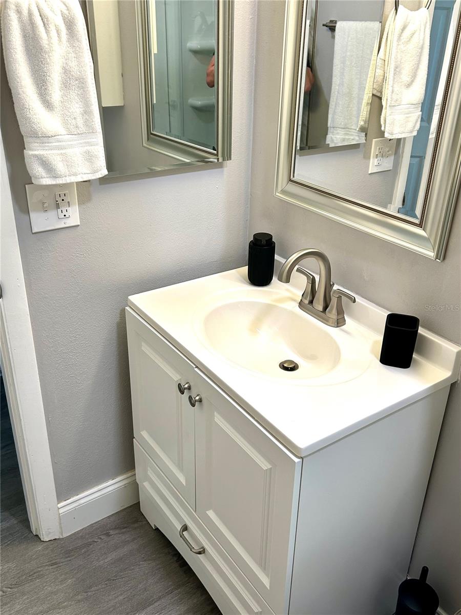 2601 PINE LAKE TER #B, SARASOTA, FL, 34237