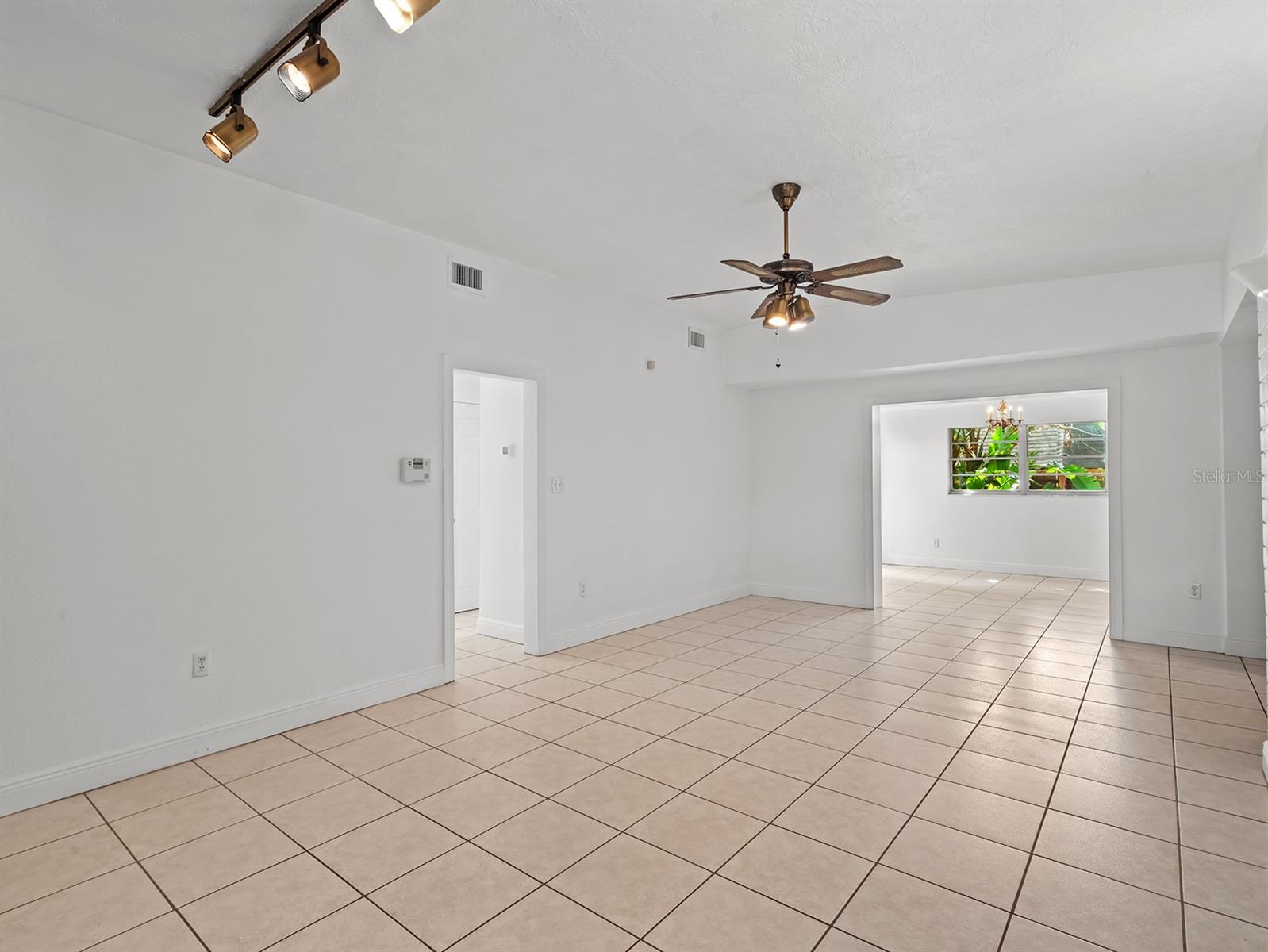 900 SAN DOMINGO RD, ORLANDO, FL, 32808