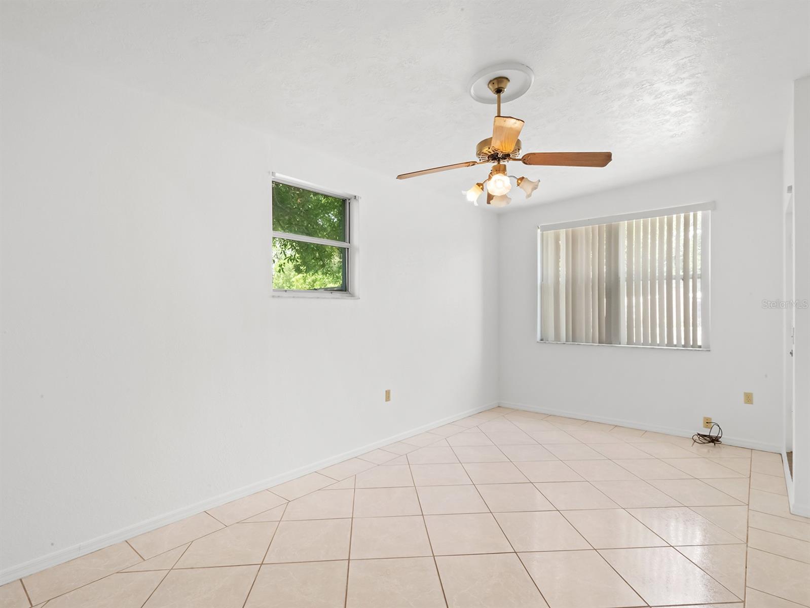 900 SAN DOMINGO RD, ORLANDO, FL, 32808