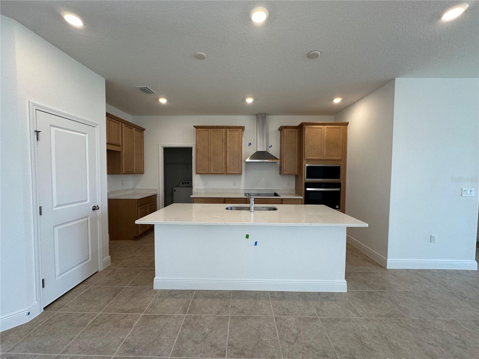 2128 SUNSHINE PEAK DR, CLERMONT, FL, 34715