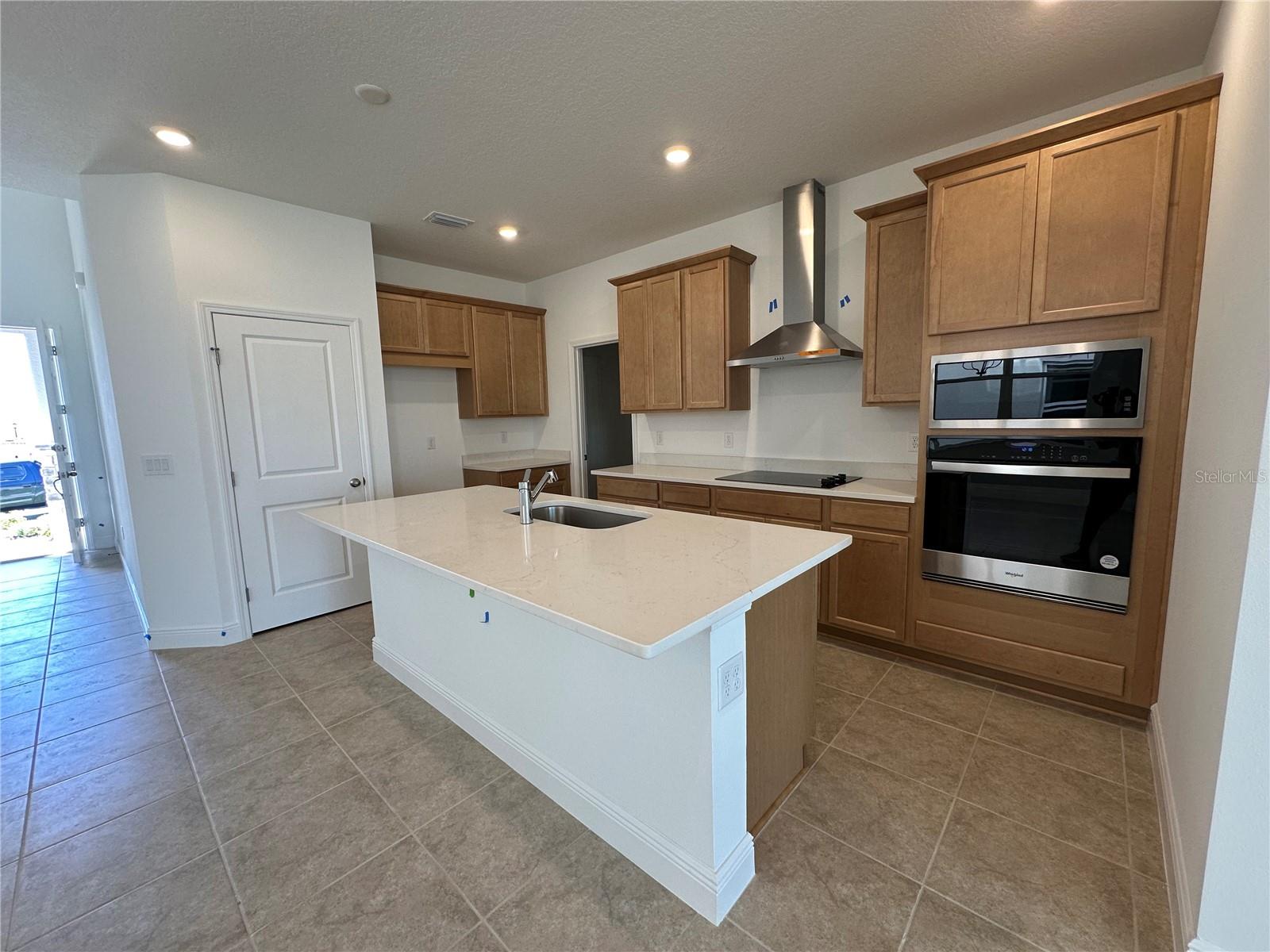 2128 SUNSHINE PEAK DR, CLERMONT, FL, 34715